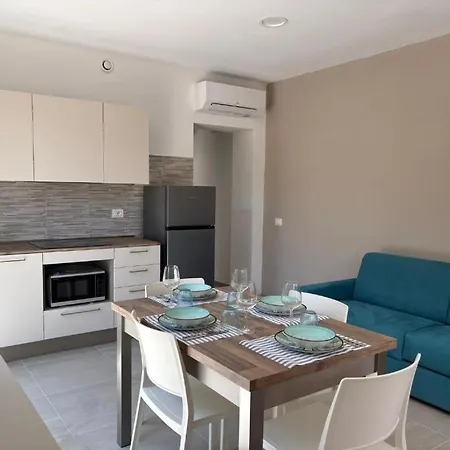 Apartament Acquaviva *